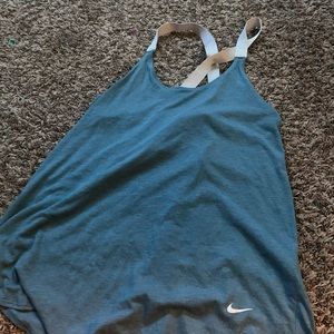 Nike tank
